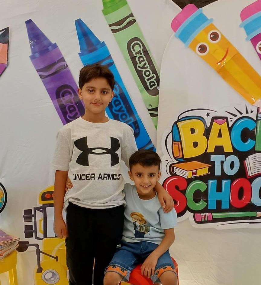 صورة من المدرسة